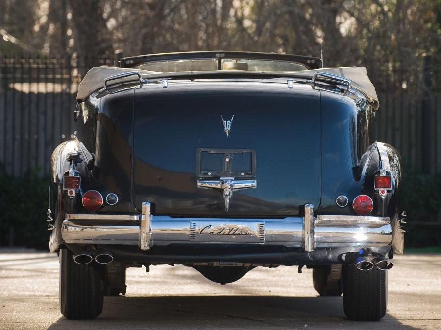  Cadillac V16 Presidential Convertible Parade Limousine by Fleetwood 1938 года  (фото 42 из 57)